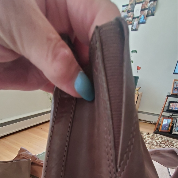 Tall boots - Picture 4 of 4